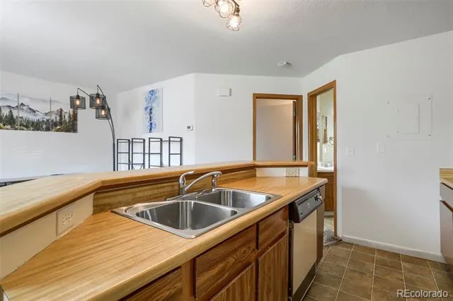 4266 S Eldridge Street #101 Morrison, CO 80465