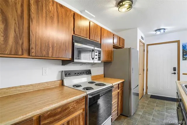 4266 S Eldridge Street #101 Morrison, CO 80465