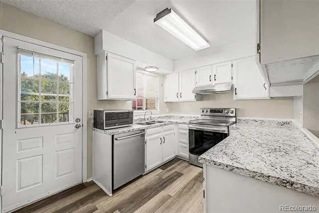 6708 S Holland Way Littleton, CO 80128
