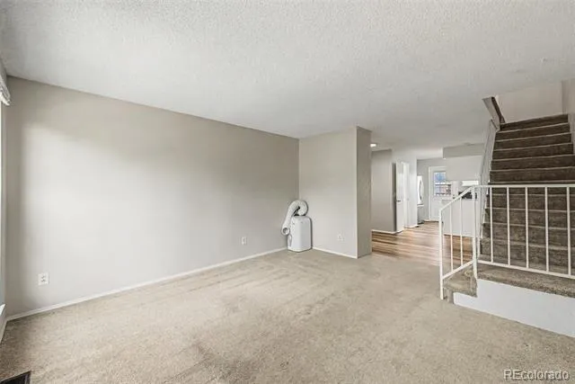 6708 S Holland Way Littleton, CO 80128