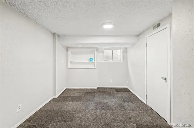 6708 S Holland Way Littleton, CO 80128