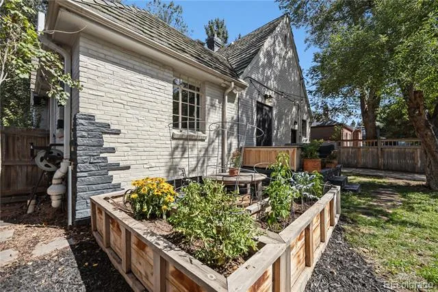 2375 Locust Street Denver, CO 80207