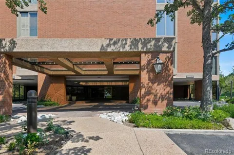 1900 E Girard Place #203