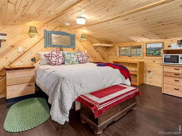 3154 Riverside Drive Lyons, CO 80540