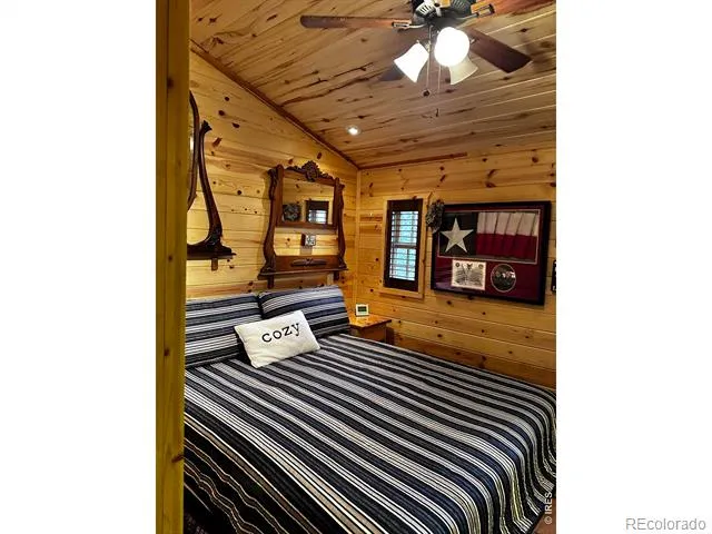 3154 Riverside Drive Lyons, CO 80540