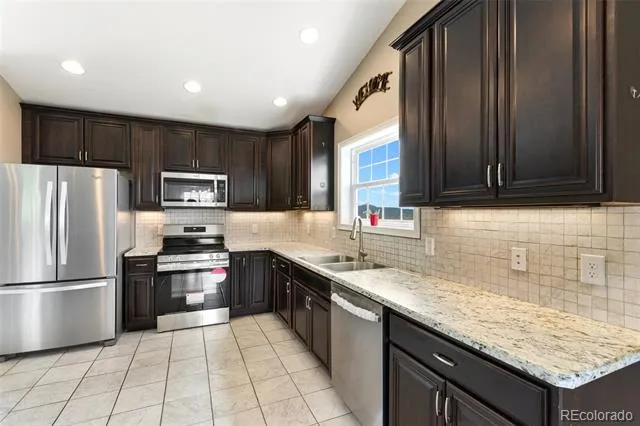 127 Carlton Circle Florissant, CO 80816