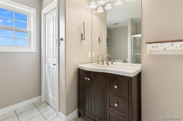 127 Carlton Circle Florissant, CO 80816