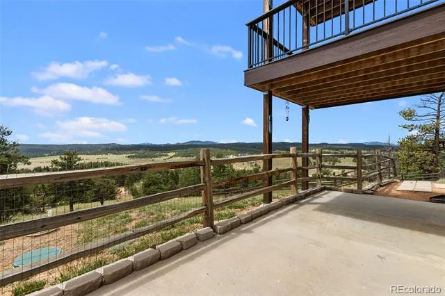 127 Carlton Circle Florissant, CO 80816