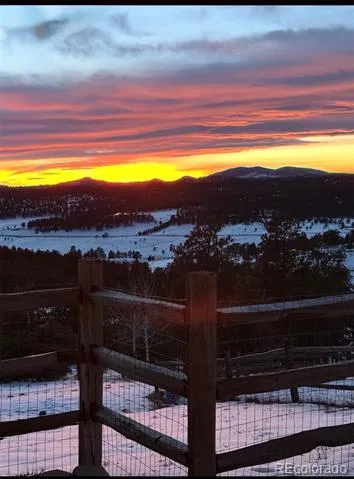 127 Carlton Circle Florissant, CO 80816