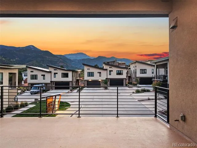 3149 Trenton Park Grove Colorado Springs, CO 80904
