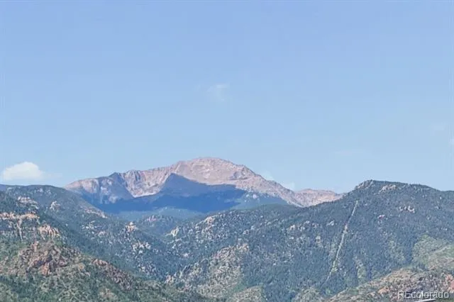3149 Trenton Park Grove Colorado Springs, CO 80904