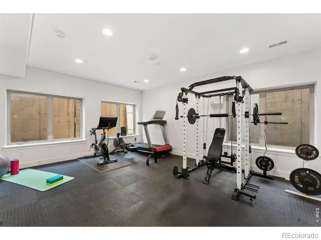 1744 Montgomery Circle Longmont, CO 80504