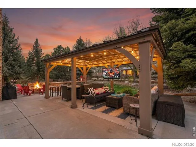 1744 Montgomery Circle Longmont, CO 80504