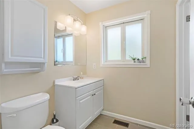 2644 S Norfolk Street Aurora, CO 80013