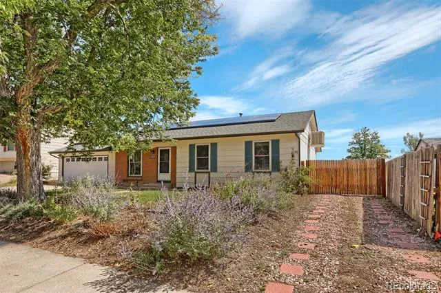 2644 S Norfolk Street Aurora, CO 80013