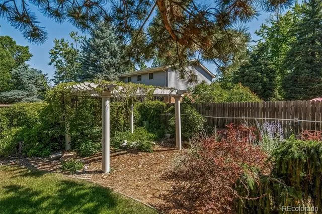 1453 S Lima Court Aurora, CO 80012