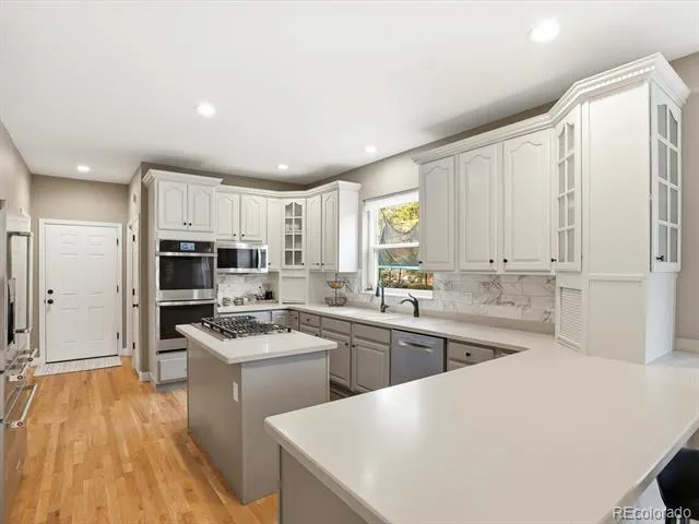 7540 S Homesteader Drive Morrison, CO 80465