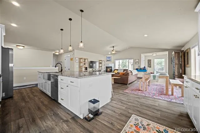 5545 Drake Way Longmont, CO 80504