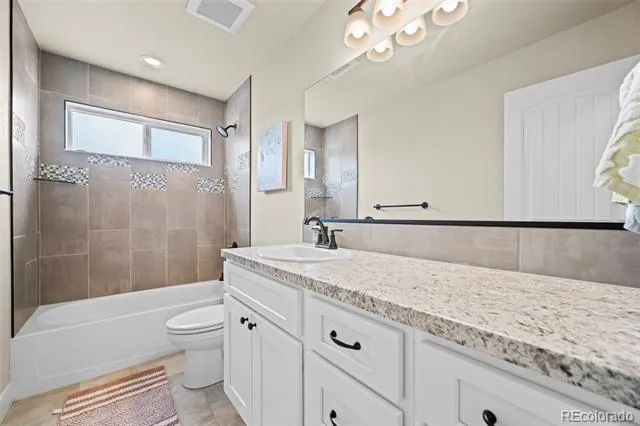 5545 Drake Way Longmont, CO 80504