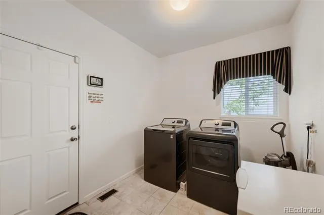 1354 W 111th Place Northglenn, CO 80234