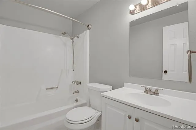 14053 E Bails Place Aurora, CO 80012