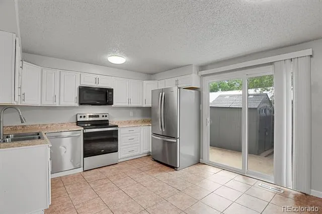 14053 E Bails Place Aurora, CO 80012