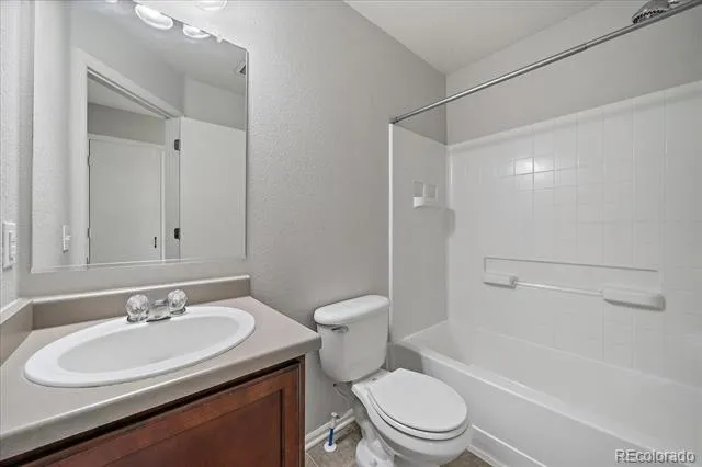 8140 E 29th Place Denver, CO 80238