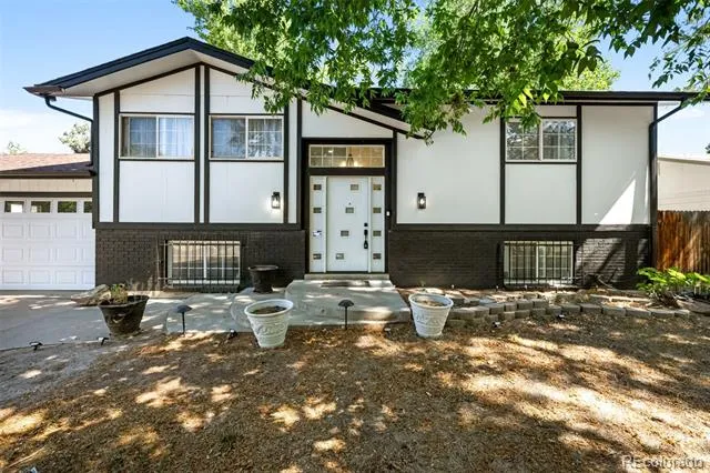 12147 E Hawaii Drive Aurora, CO 80012