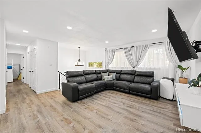 12147 E Hawaii Drive Aurora, CO 80012