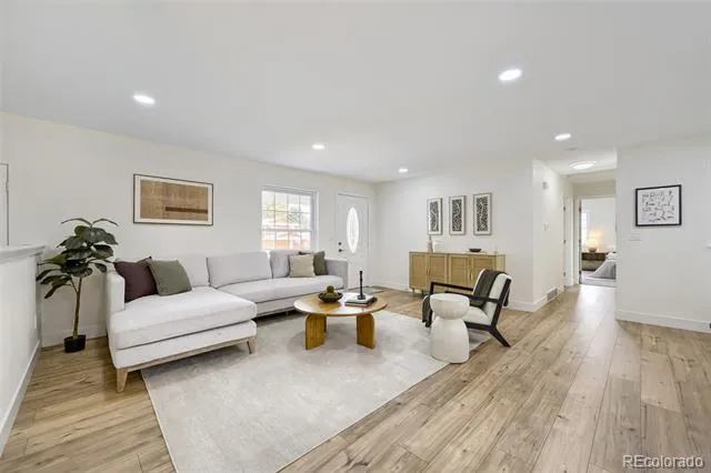 8839 winona Court Westminster, CO 80031