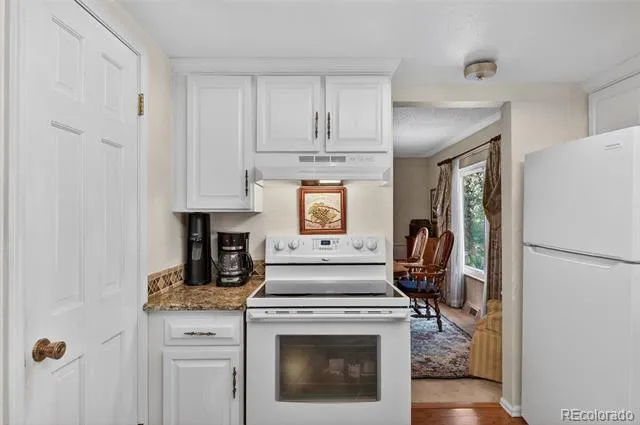 12386 E Bates Circle Aurora, CO 80014