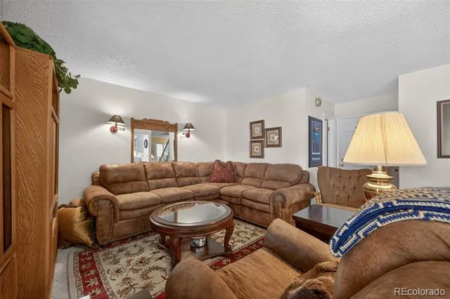 12386 E Bates Circle Aurora, CO 80014