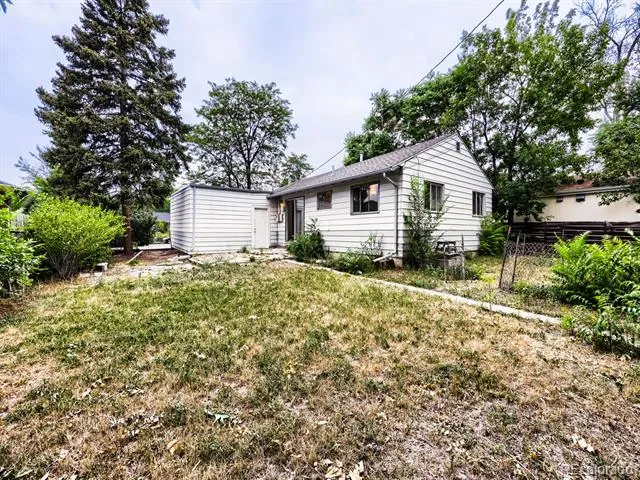 7442 Julian Street Westminster, CO 80030