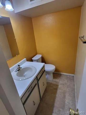 12056 E 25th Avenue Aurora, CO 80010