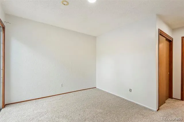 4034 S Rifle Way Aurora, CO 80013