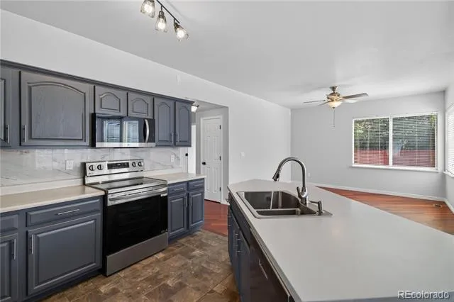 2024 Sandhurst Drive Castle Rock, CO 80104