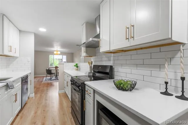 6087 Lewis Street Arvada, CO 80004
