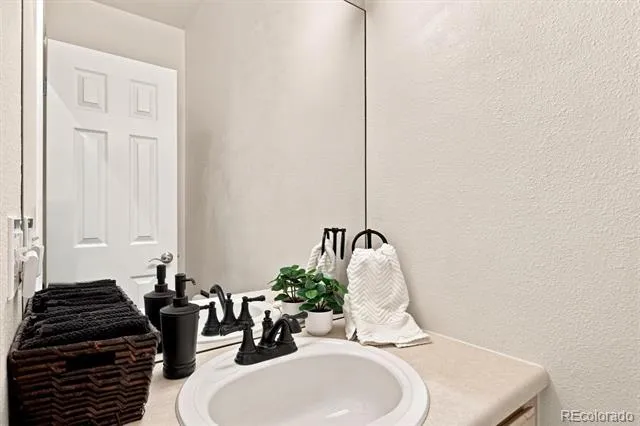 5555 E Briarwood Avenue #1703 Centennial, CO 80122