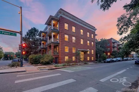 1376 Pearl Street #B4