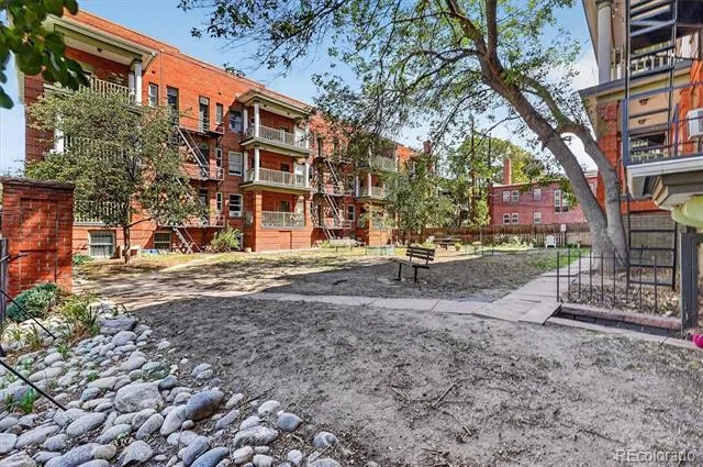 1376 Pearl Street #B4 Denver, CO 80203