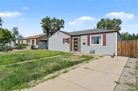 1865 W Dixie Place