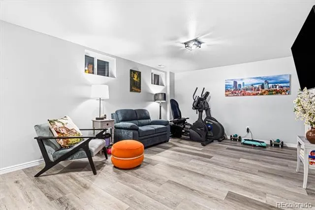 2719 E Geddes Place Littleton, CO 80122