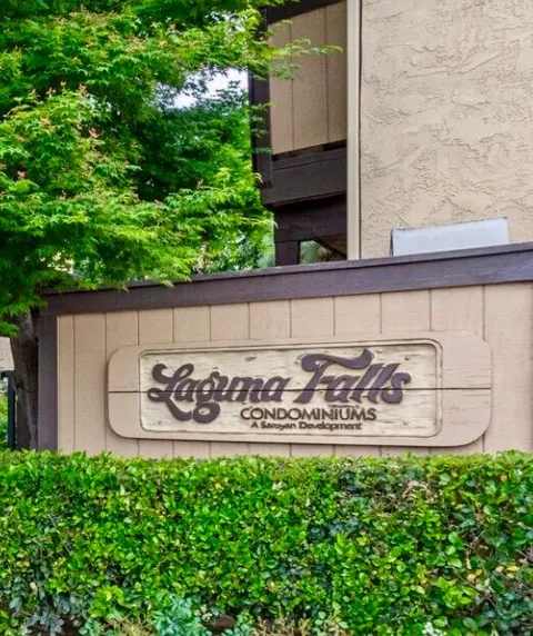 1550 W Ashlan Avenue #102