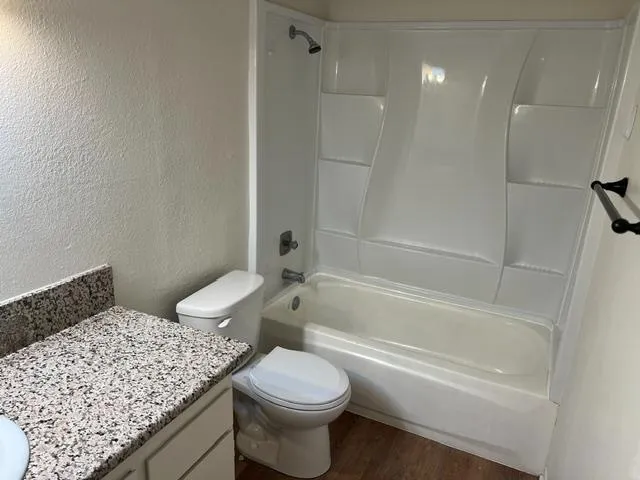 1550 W Ashlan Avenue #133 Fresno, CA 93705