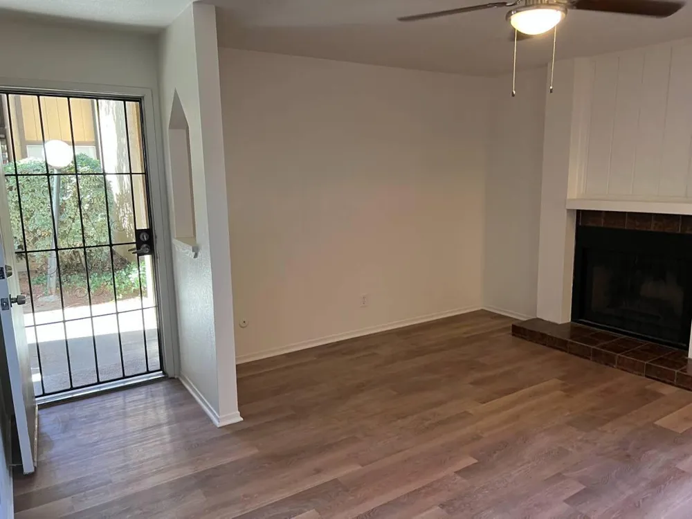 1550 W Ashlan Avenue #133 Fresno, CA 93705