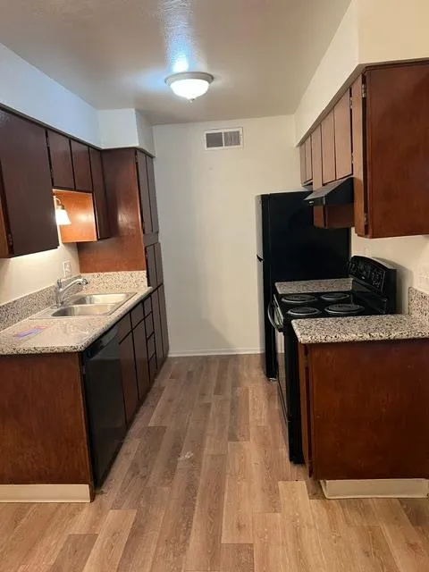1550 W Ashlan Avenue #133 Fresno, CA 93705
