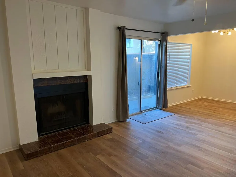 1550 W Ashlan Avenue #133 Fresno, CA 93705