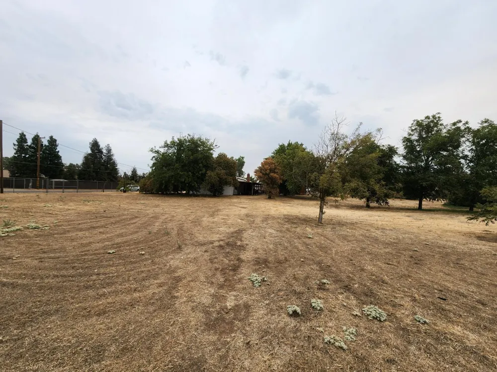 24624 Tropical Drive Madera, CA 93638