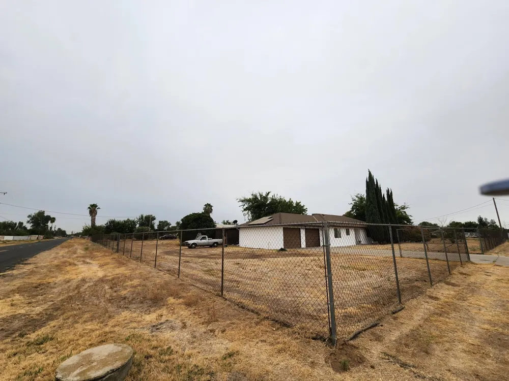 24624 Tropical Drive Madera, CA 93638