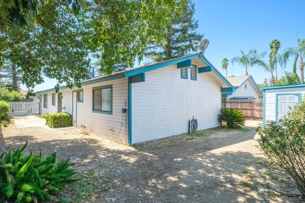 551 W Pat Drive Clovis, CA 93612